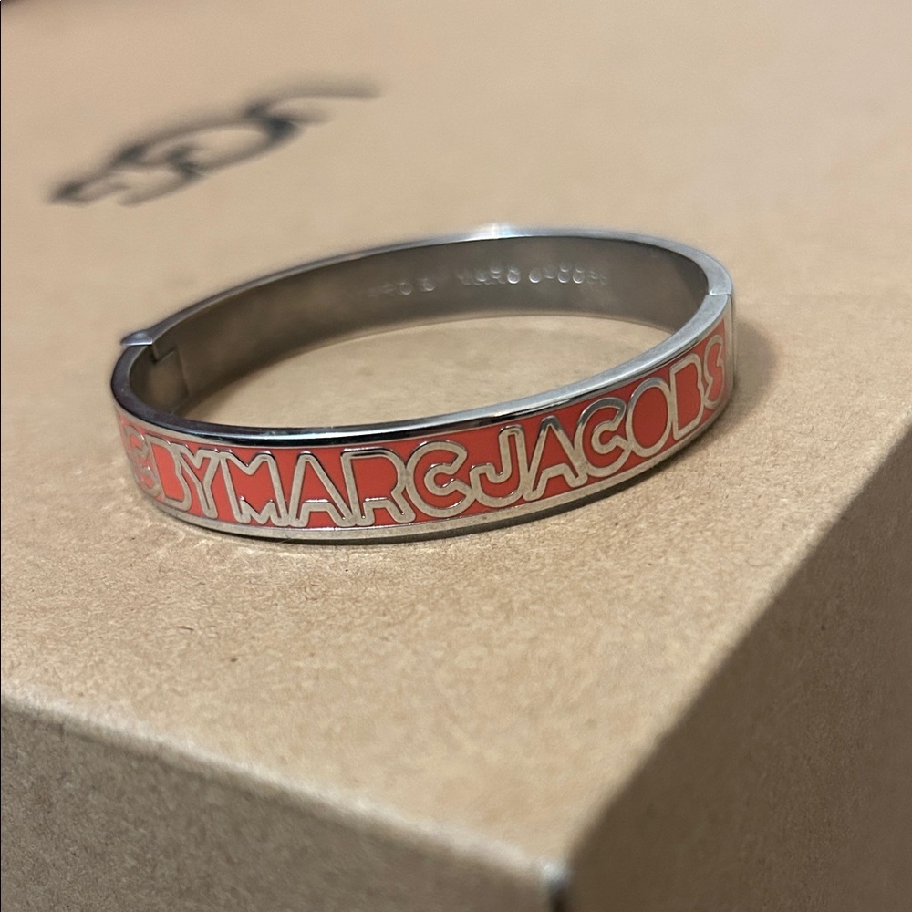 Marc Jacobs Bracelet in Silver and orange
